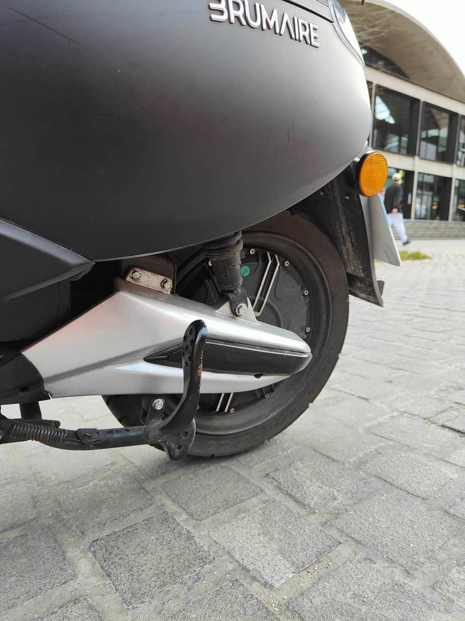 brumaire-scooter-gris-pot