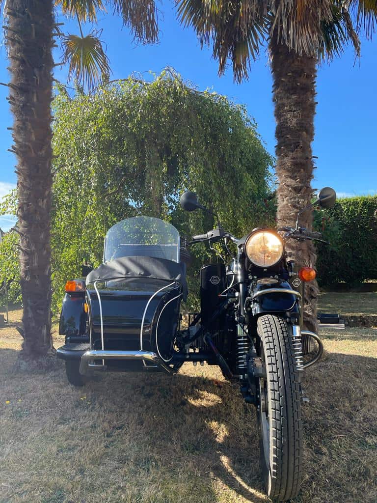 side car Ural avant